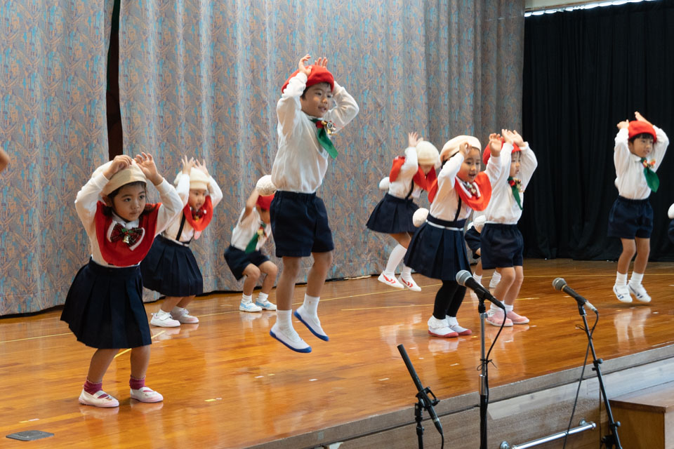 きく組・さくら組 Cグループ「うさぎ野はらのクリスマス」