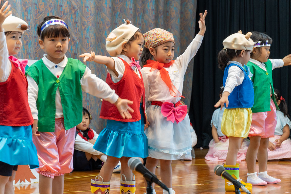 きく組・すみれ組 Bグループ「ながぐつをはいたネコ」