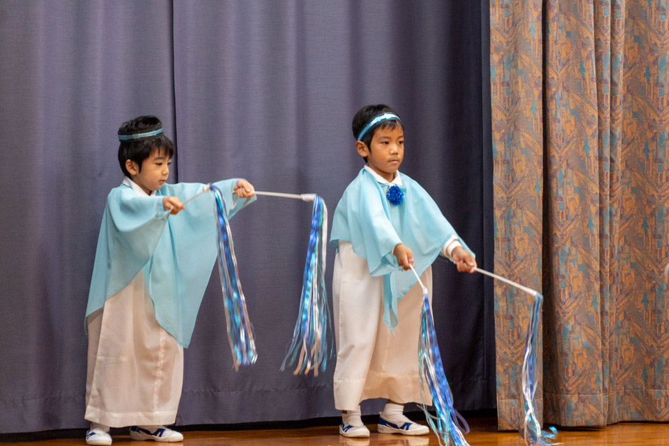 Aグループ 聖劇「天地創造」