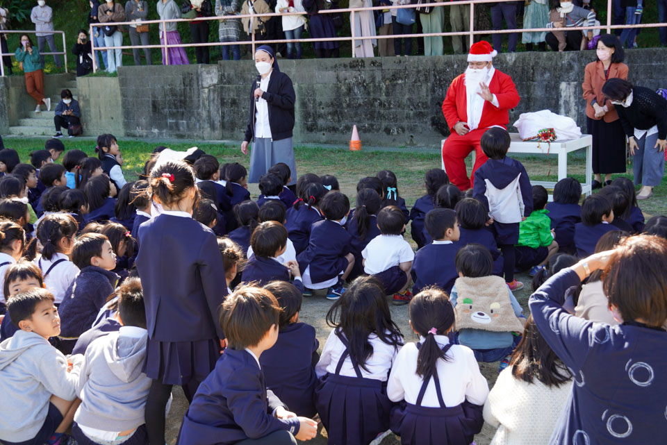 サンタさんが来た！クリスマスお祝い会