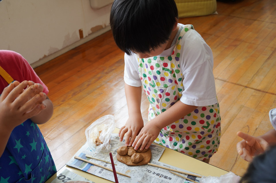 お泊まり保育　シーサーづくり