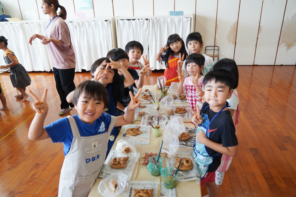 お泊まり保育　シーサーづくり