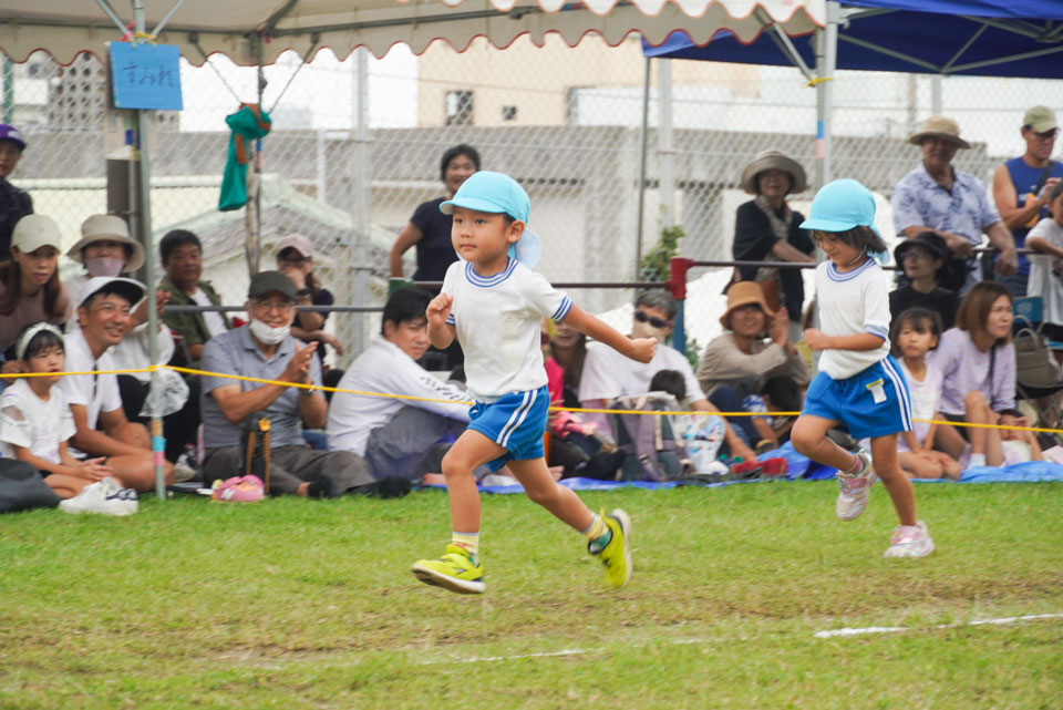 クララ幼稚園 運動会 かけっこ