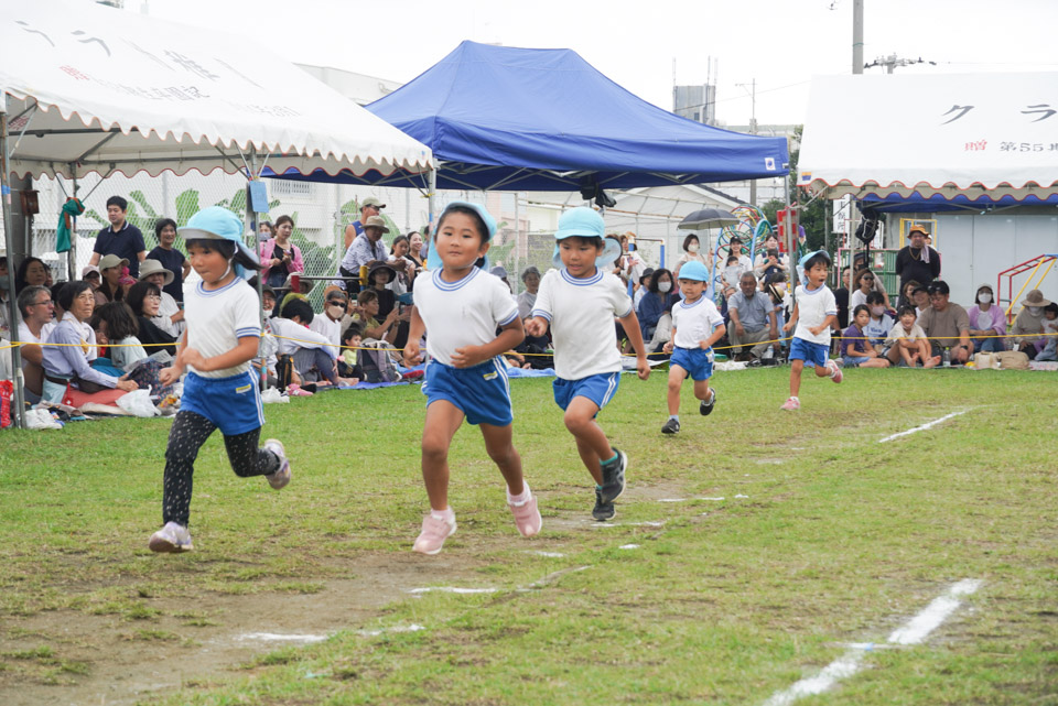 クララ幼稚園 運動会 かけっこ