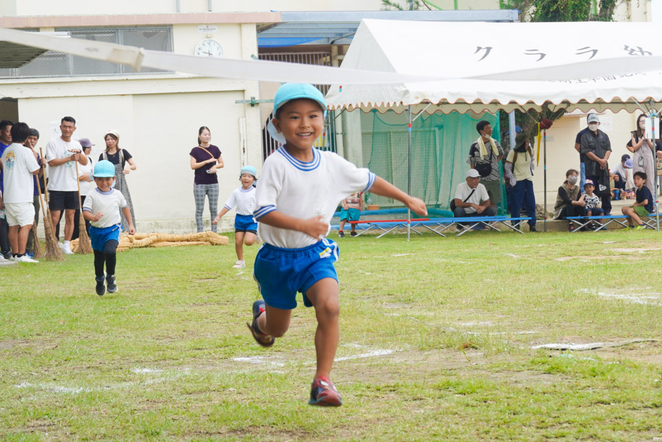 クララ幼稚園 運動会 かけっこ