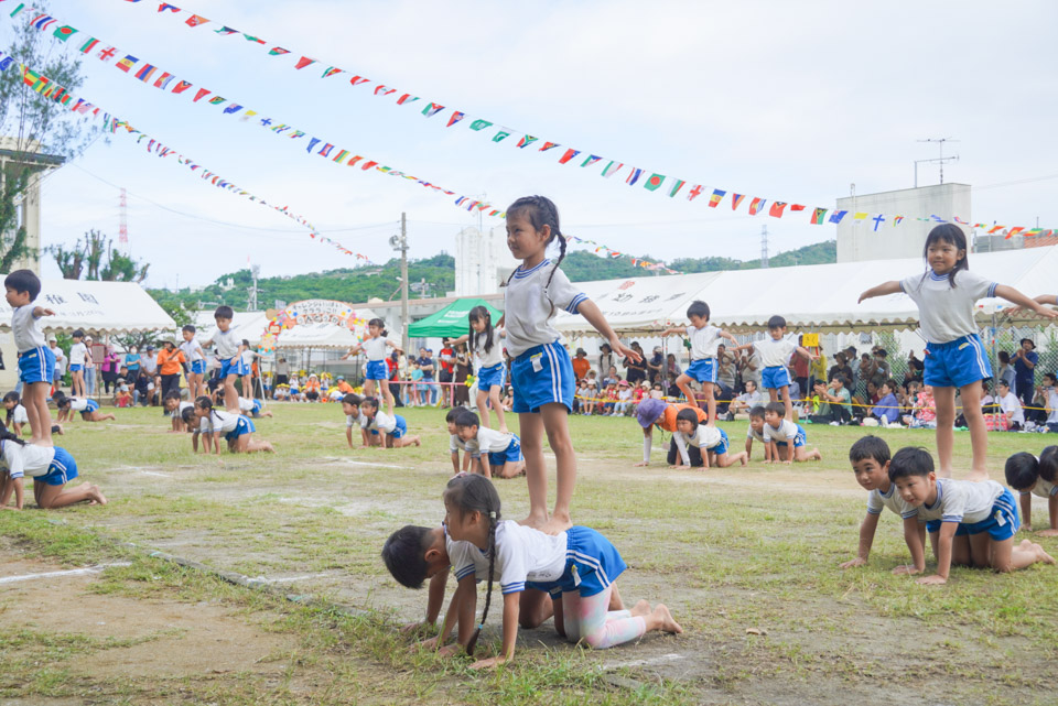 クララ幼稚園 運動会 組体操