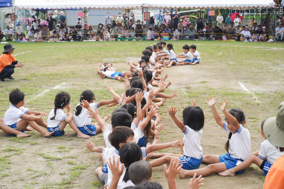 クララ幼稚園 運動会 組体操