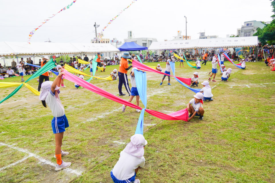 クララ幼稚園 運動会 パラウェイブ体操＋フラッグ体操