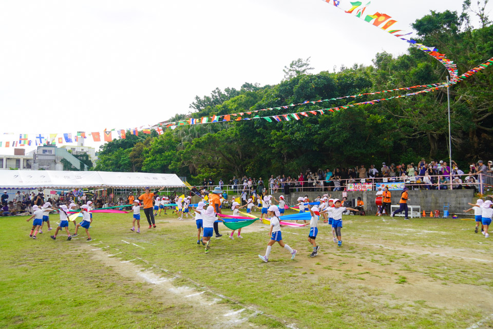 クララ幼稚園 運動会 パラウェイブ体操＋フラッグ体操