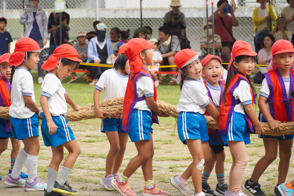 クララ幼稚園 運動会 綱引き