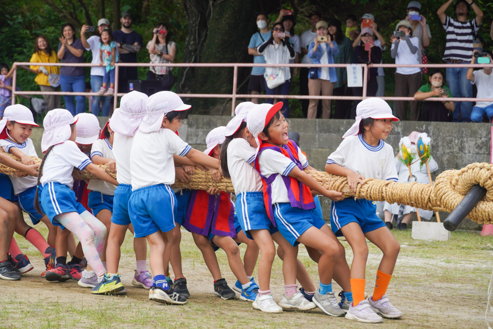 クララ幼稚園 運動会 綱引き