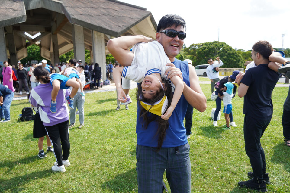 グスクロード公園で春の親子遠足。