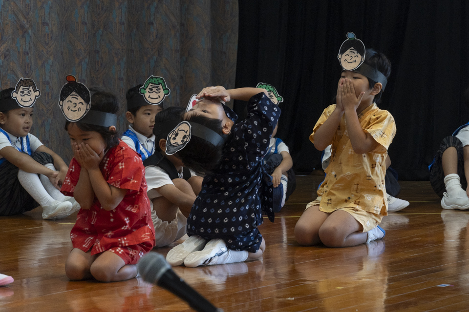 ばら組「おむすびころりんすっとんとん」