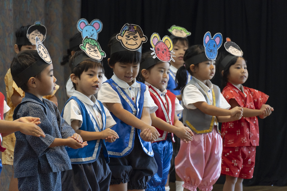 ばら組「おむすびころりんすっとんとん」