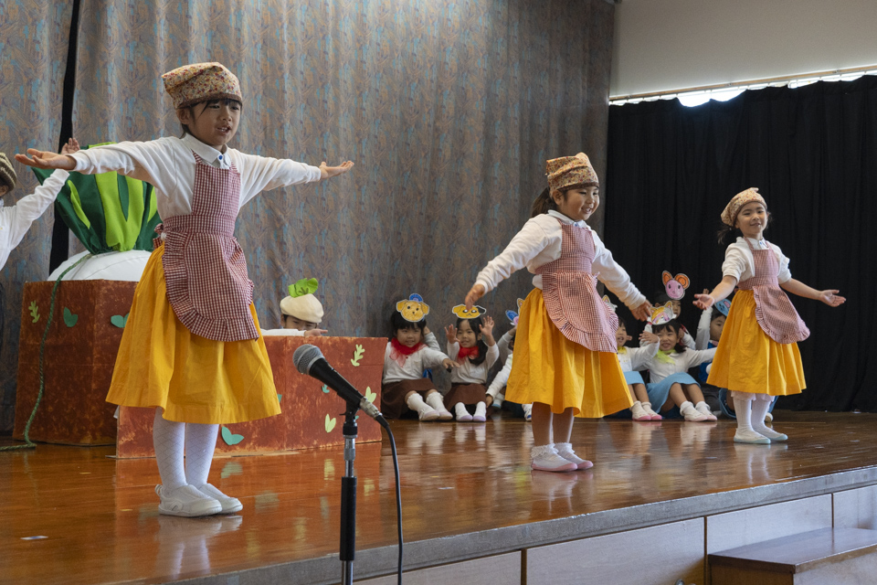 さくら組「おおきなかぶ」