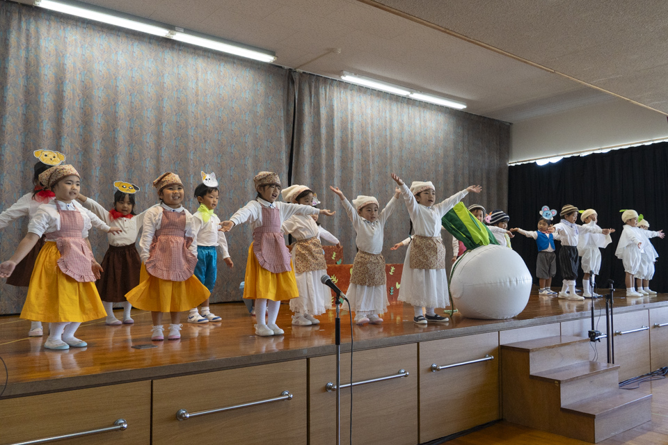 さくら組「おおきなかぶ」